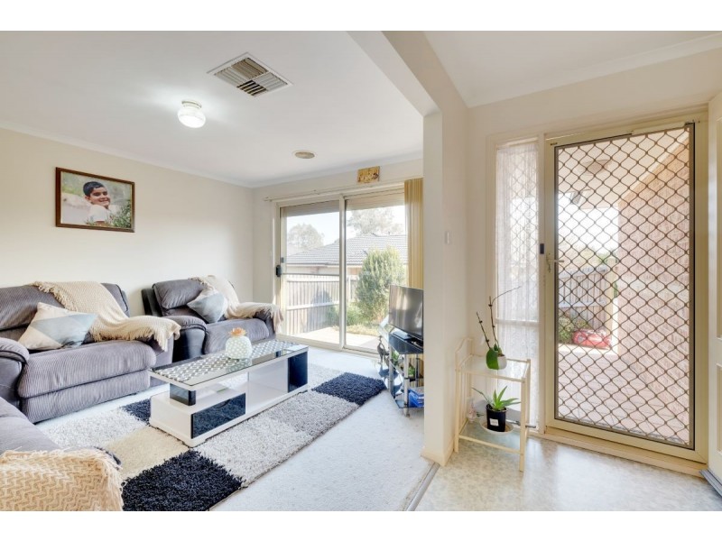 2/26 Jonsson Court, Dunlop ACT 2615
