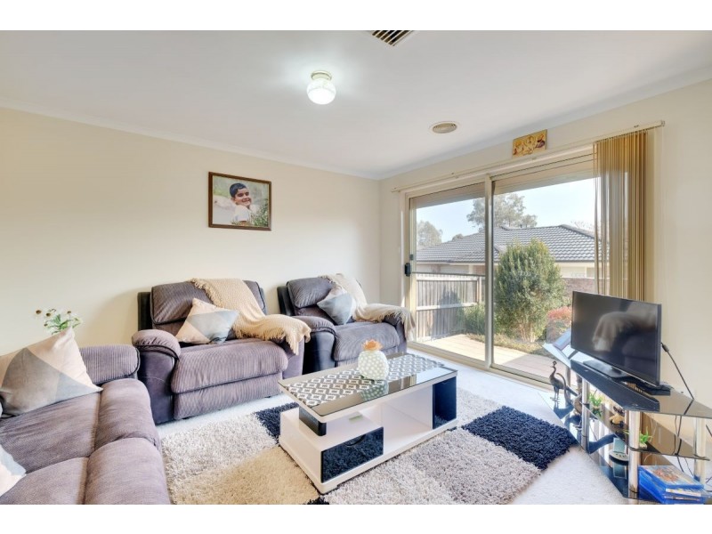 2/26 Jonsson Court, Dunlop ACT 2615