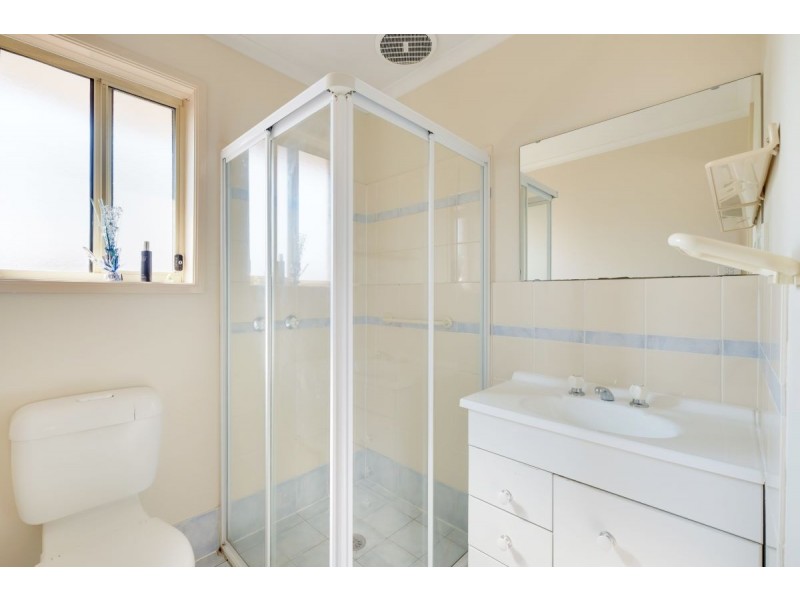 2/26 Jonsson Court, Dunlop ACT 2615