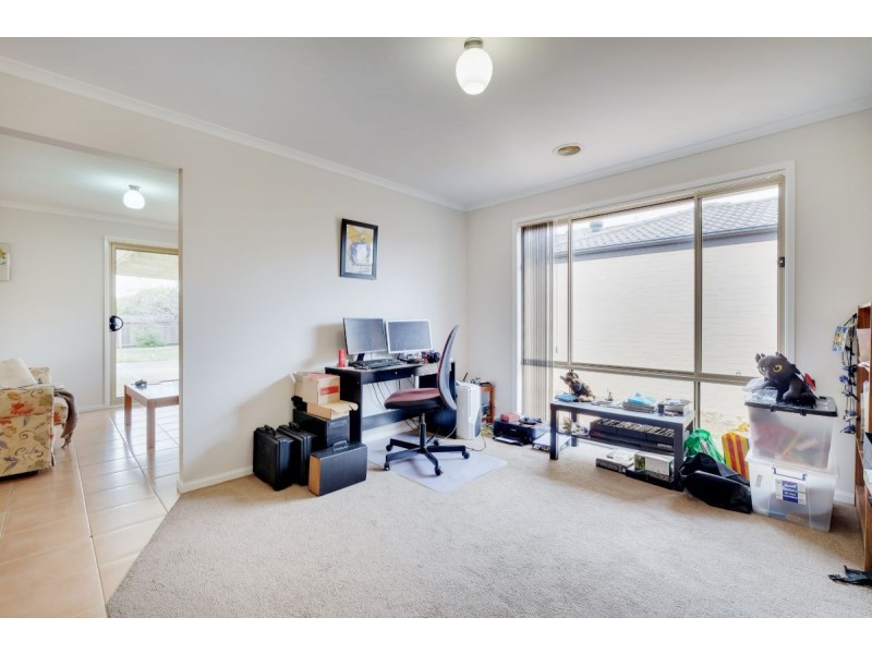 22 Polwarth Circuit, Dunlop ACT 2615