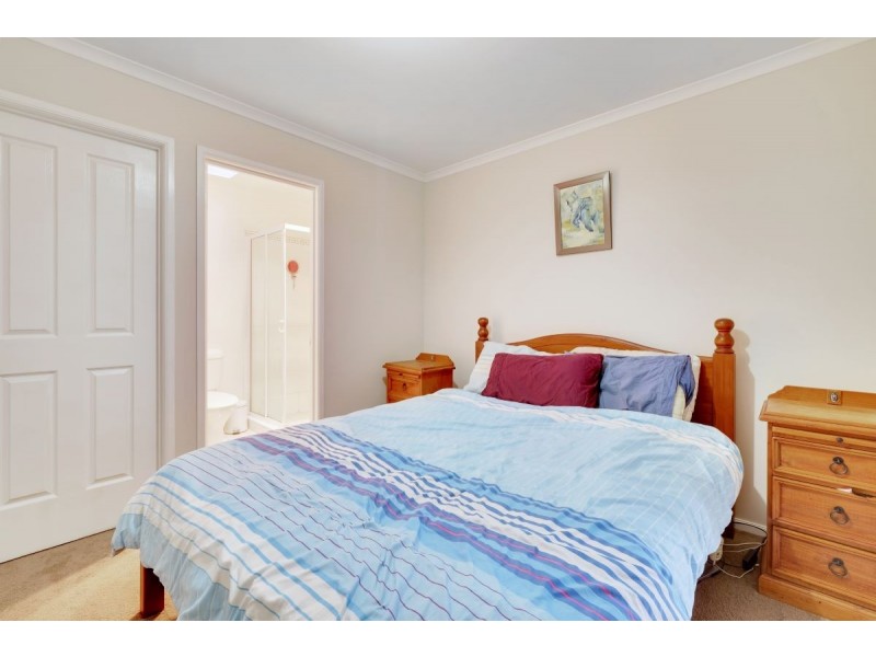 22 Polwarth Circuit, Dunlop ACT 2615