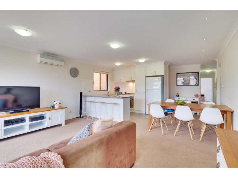 166 Macfarlane Burnet Avenue, Macgregor ACT 2615