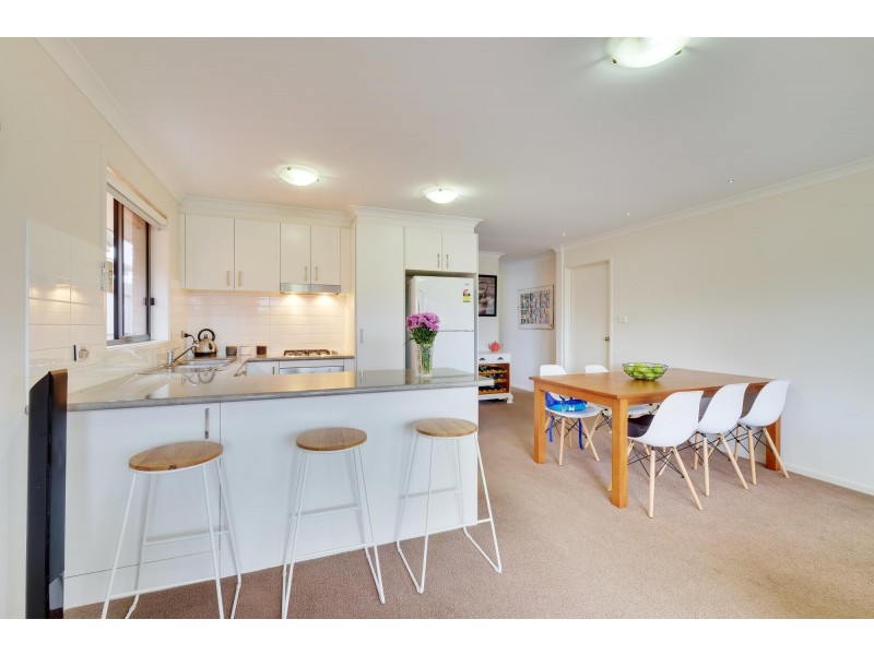 166 Macfarlane Burnet Avenue, Macgregor ACT 2615