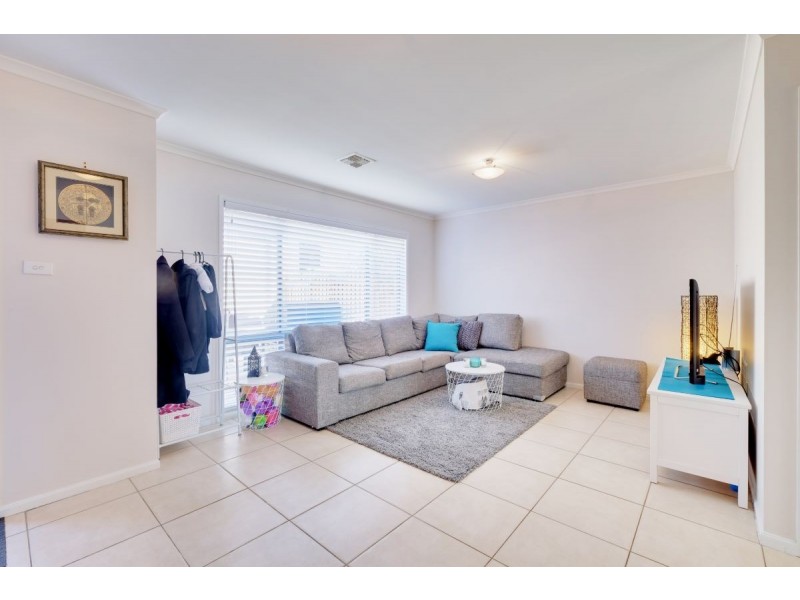 11/15 Wanliss Street, Latham ACT 2615
