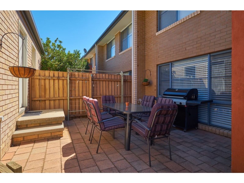 11/15 Wanliss Street, Latham ACT 2615