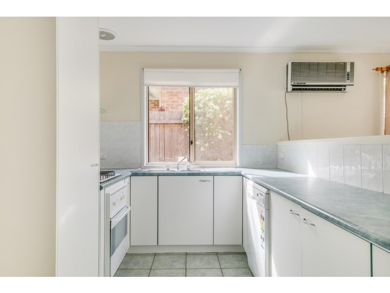 5 Bushby Place, Holt ACT 2615