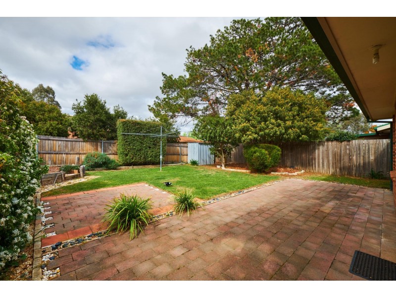 5 Bushby Place, Holt ACT 2615