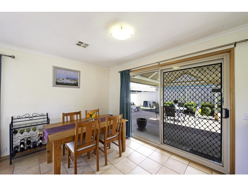 10 Kilburn Close, Dunlop ACT 2615