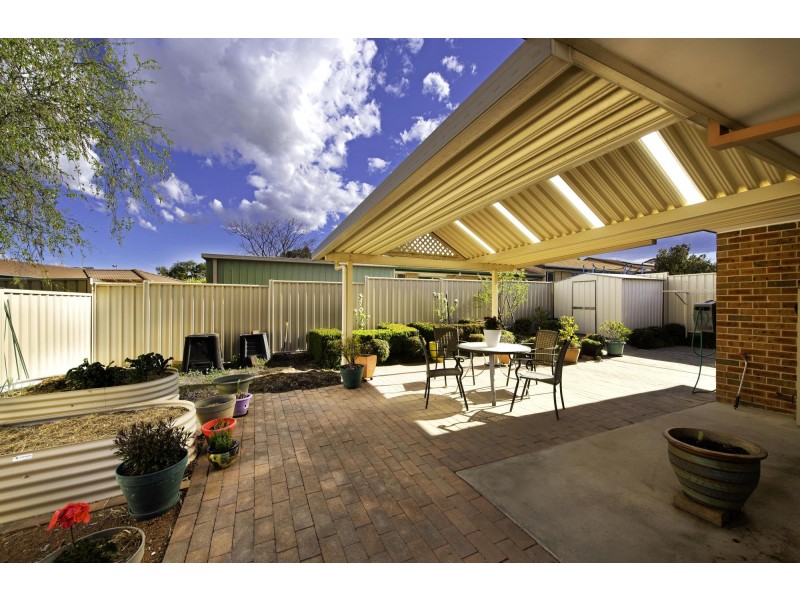 10 Kilburn Close, Dunlop ACT 2615