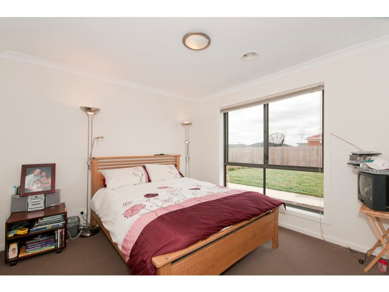 55 Macfarlane Burnet Avenue, Macgregor ACT 2615