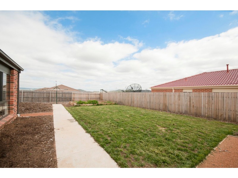 55 Macfarlane Burnet Avenue, Macgregor ACT 2615