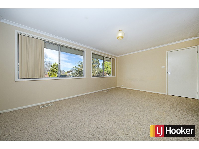 7 Lawes Place, Macgregor ACT 2615