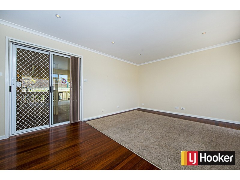 7 Lawes Place, Macgregor ACT 2615
