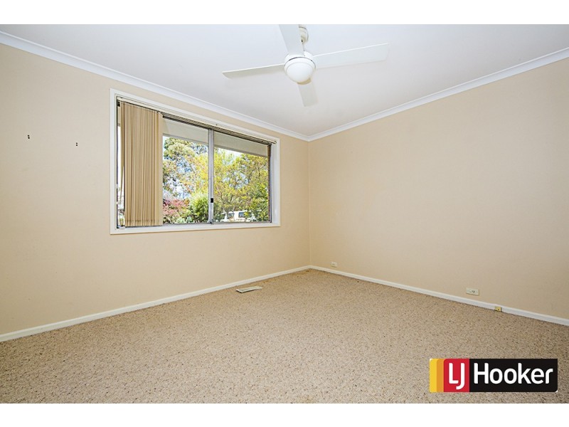 7 Lawes Place, Macgregor ACT 2615