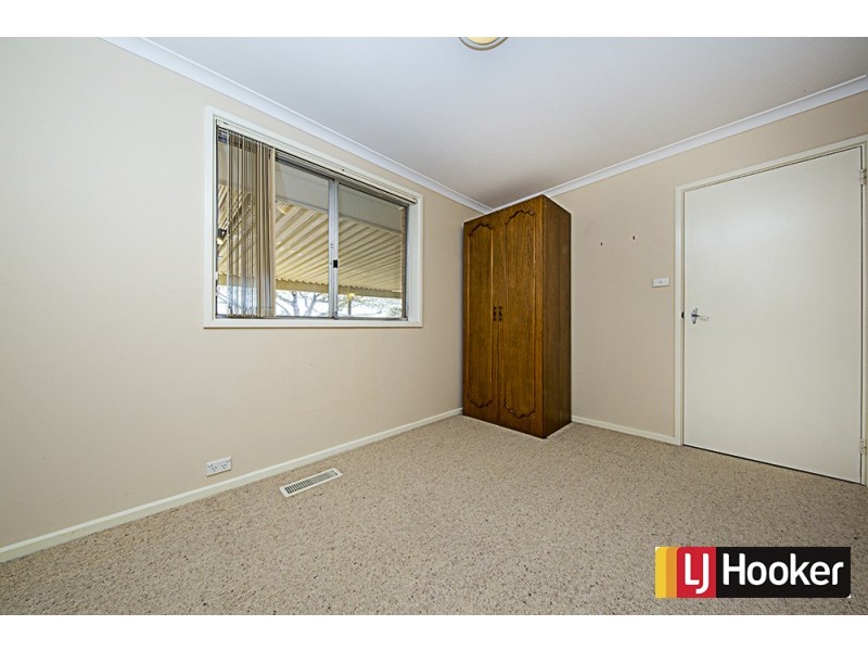 7 Lawes Place, Macgregor ACT 2615