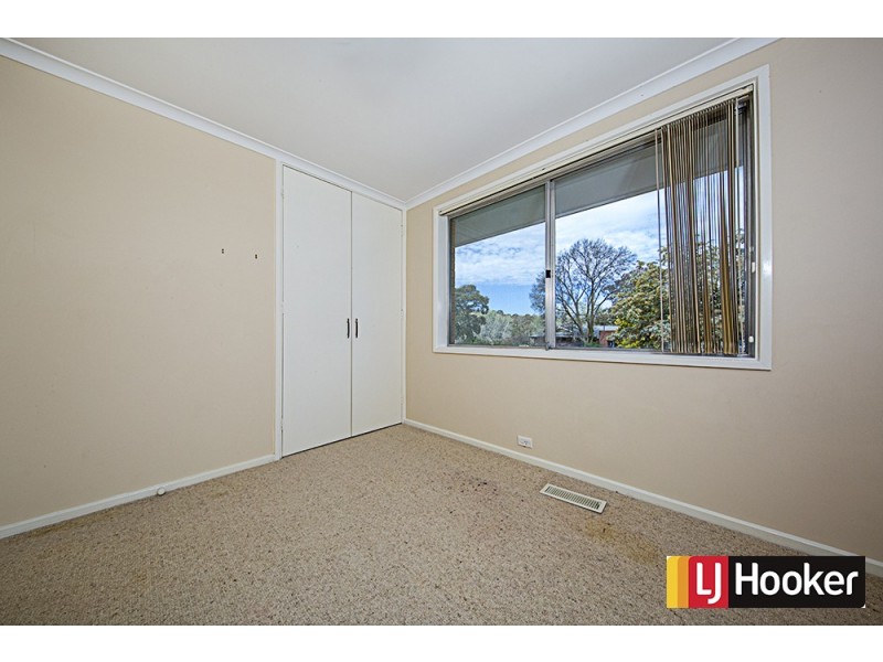 7 Lawes Place, Macgregor ACT 2615