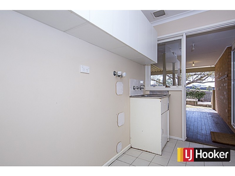 7 Lawes Place, Macgregor ACT 2615