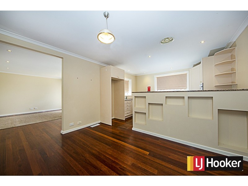 7 Lawes Place, Macgregor ACT 2615