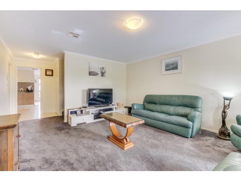 9/21 Gordon Withnall Crescent, Dunlop ACT 2615