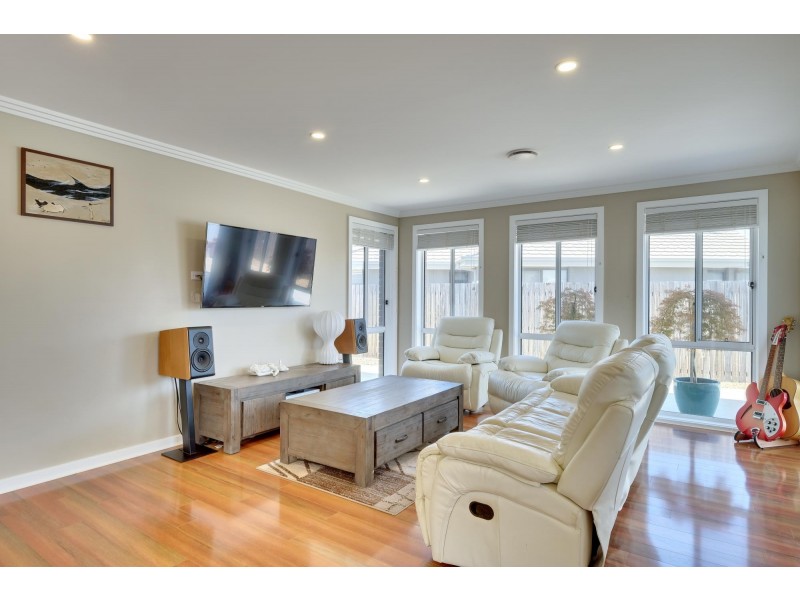 15 Stang Place, Macgregor ACT 2615