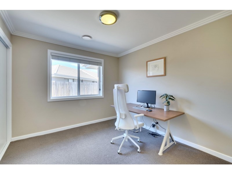 15 Stang Place, Macgregor ACT 2615