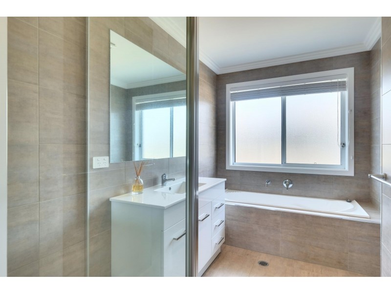 15 Stang Place, Macgregor ACT 2615