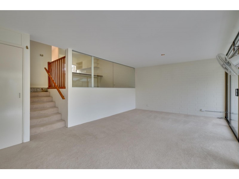 7/7 Clode Place, Macgregor ACT 2615