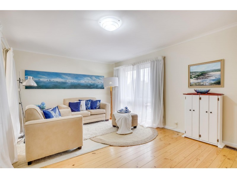 4 Beach Place, Holt ACT 2615
