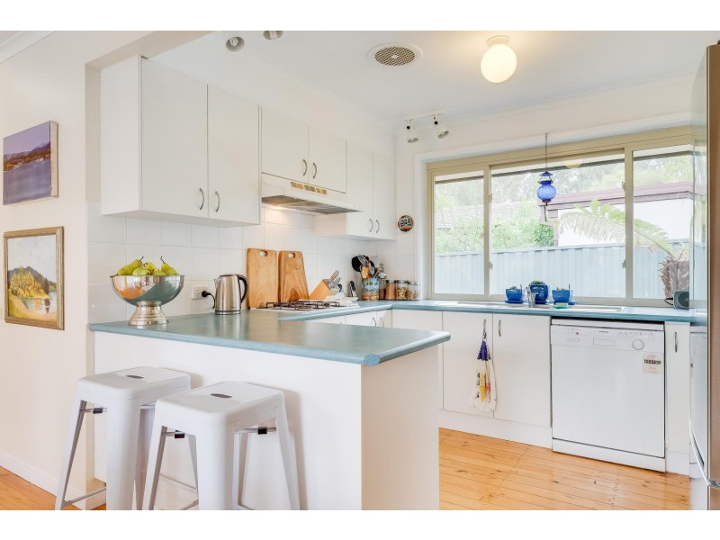 4 Beach Place, Holt ACT 2615