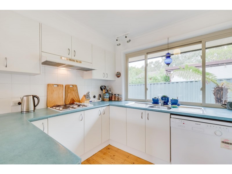4 Beach Place, Holt ACT 2615