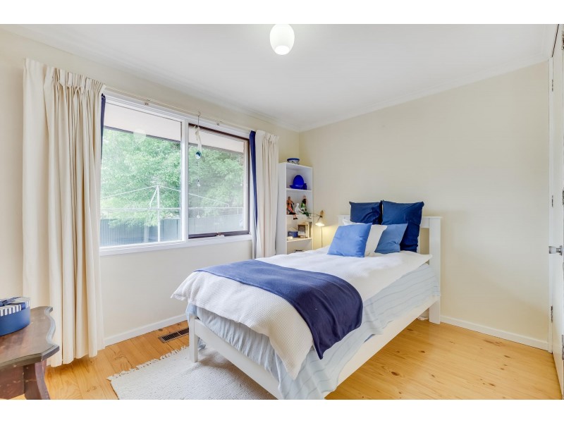 4 Beach Place, Holt ACT 2615