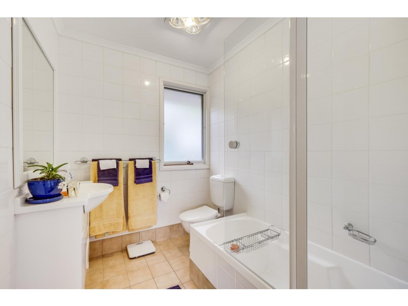 4 Beach Place, Holt ACT 2615