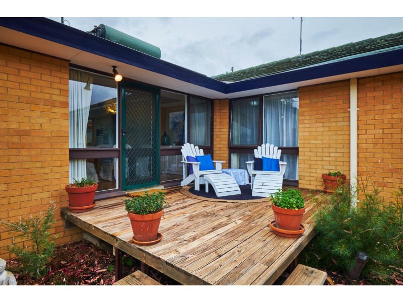 4 Beach Place, Holt ACT 2615