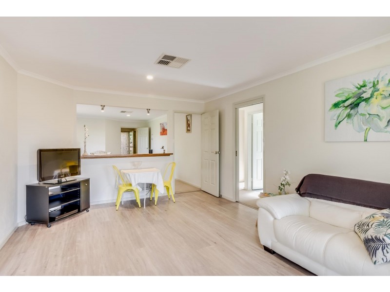 17 Roderick Street, Amaroo ACT 2914