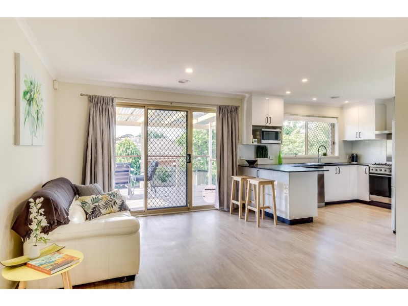 17 Roderick Street, Amaroo ACT 2914