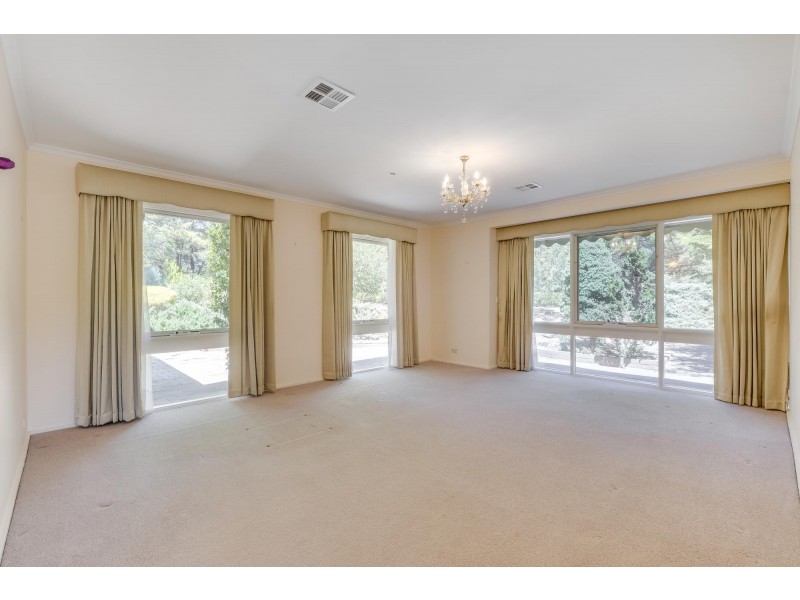 12 Real Place, Latham ACT 2615