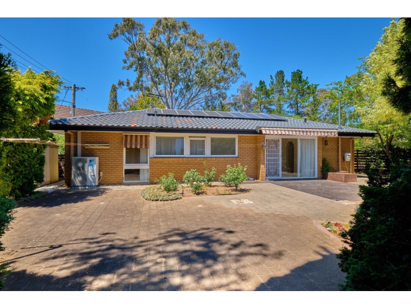 12 Real Place, Latham ACT 2615