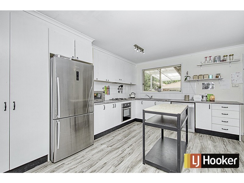 84 Britten Jones Drive, Holt ACT 2615