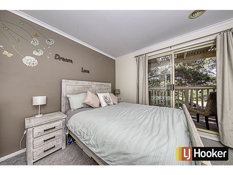 84 Britten Jones Drive, Holt ACT 2615