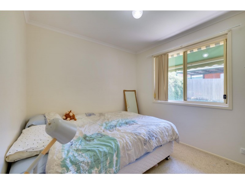 10 Leonard Close, Dunlop ACT 2615