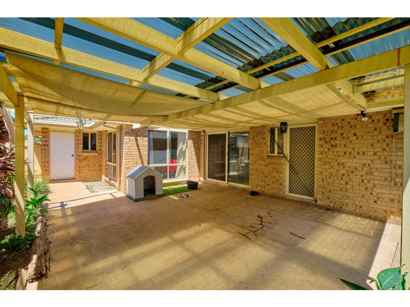 10 Leonard Close, Dunlop ACT 2615
