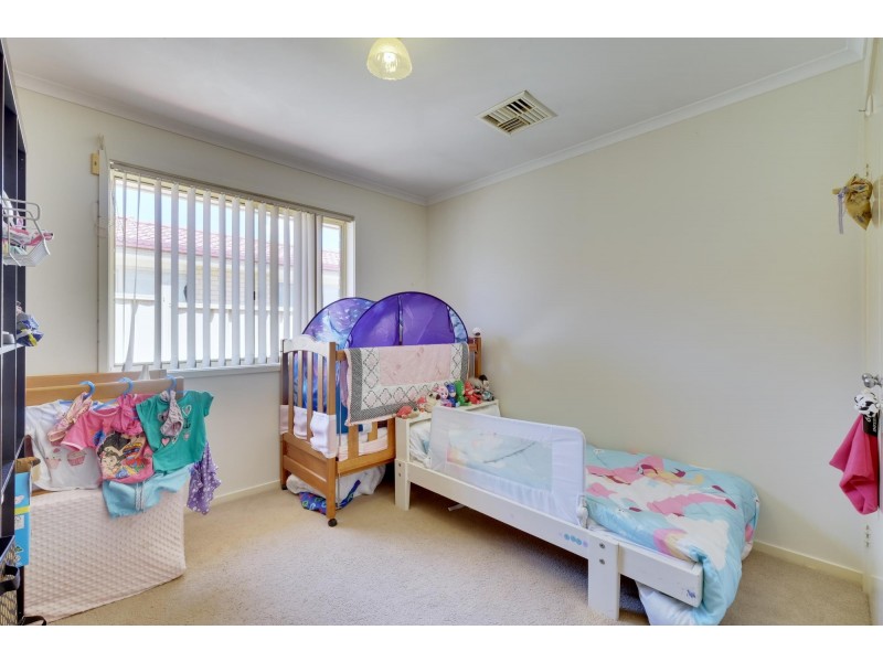 13 Goodhart Crescent, Dunlop ACT 2615