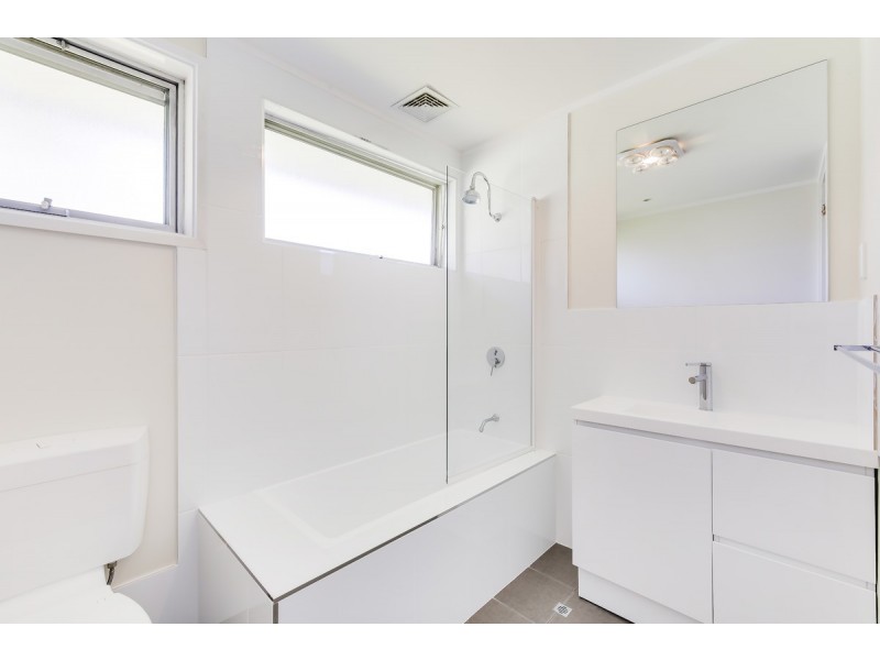 9 Mathison Place, Macgregor ACT 2615
