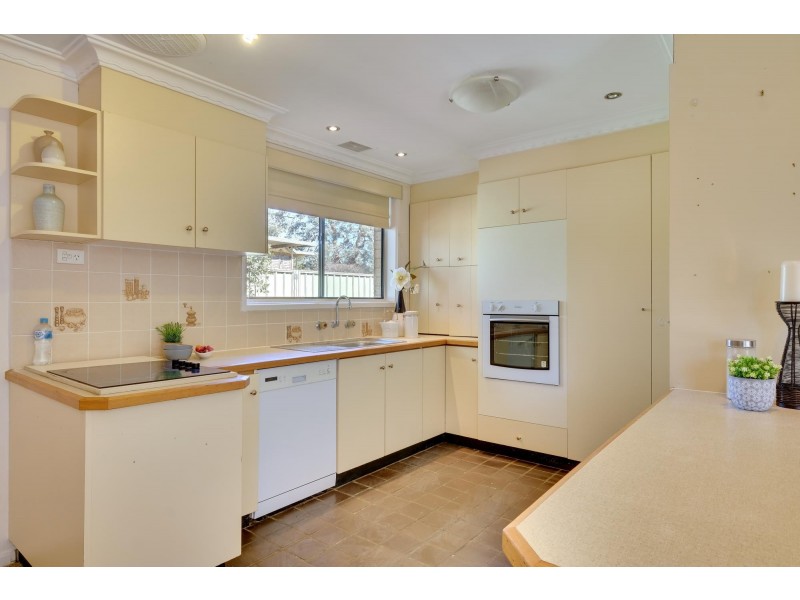 40 Cooney Court, Charnwood ACT 2615