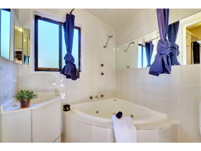 40 Cooney Court, Charnwood ACT 2615