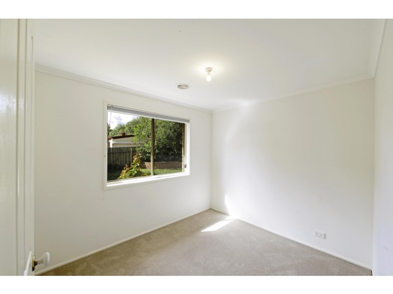 11 Marchant Circuit, Dunlop ACT 2615