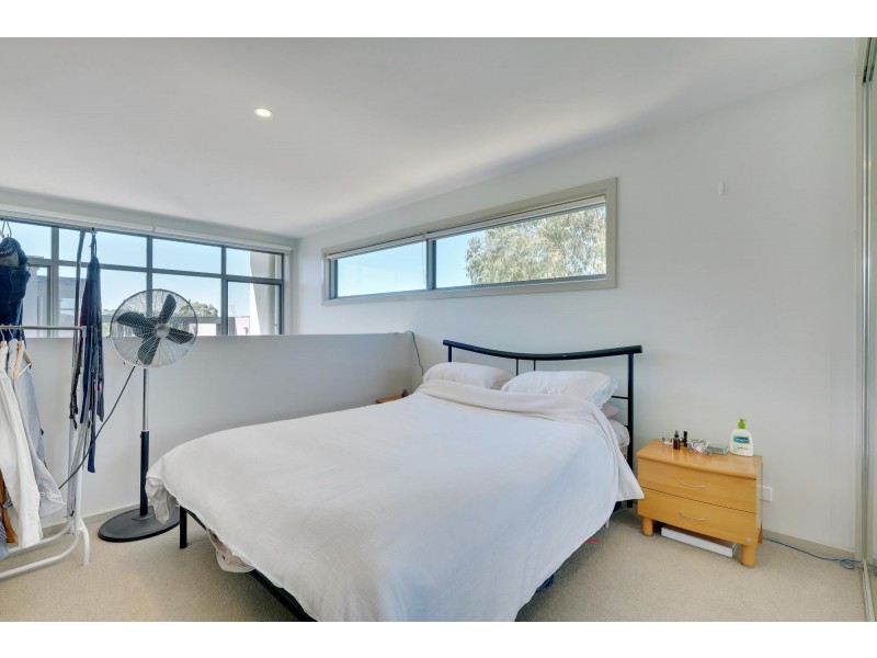 8/64 Hardwick Crescent, Holt ACT 2615