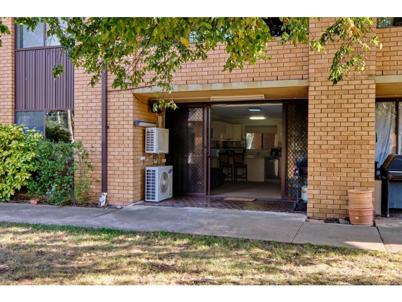 18/30 Chinner Crescent, Melba ACT 2615
