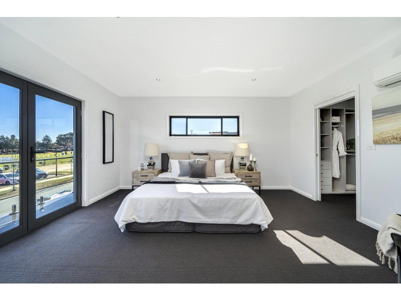 6 Chiesa Street, Forde ACT 2914