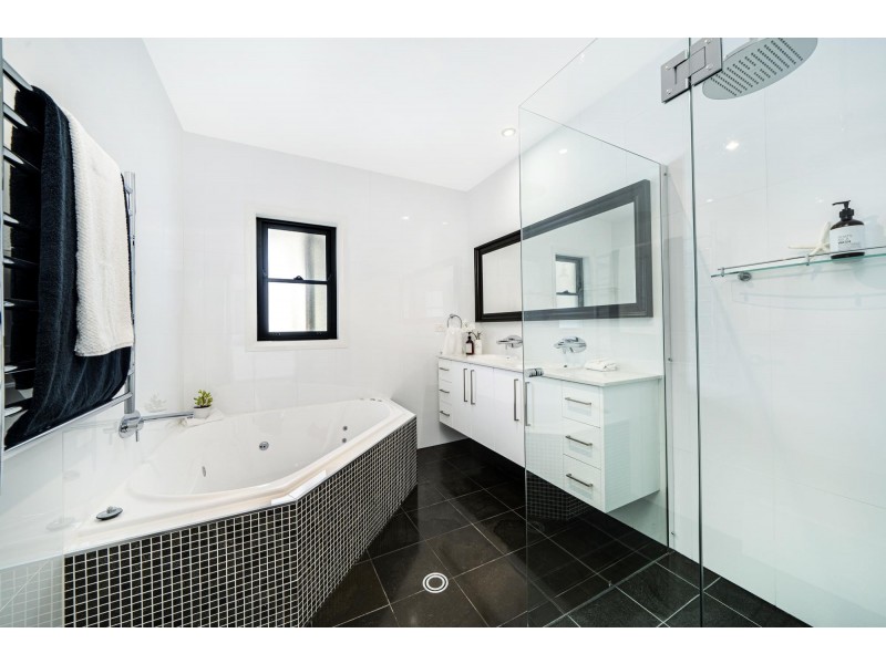 6 Chiesa Street, Forde ACT 2914